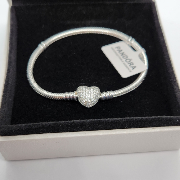 Pandora Moments Sparkling Heart Crown Claps Snake Chain Bracelet Size 6.7 inches - Picture 3 of 9